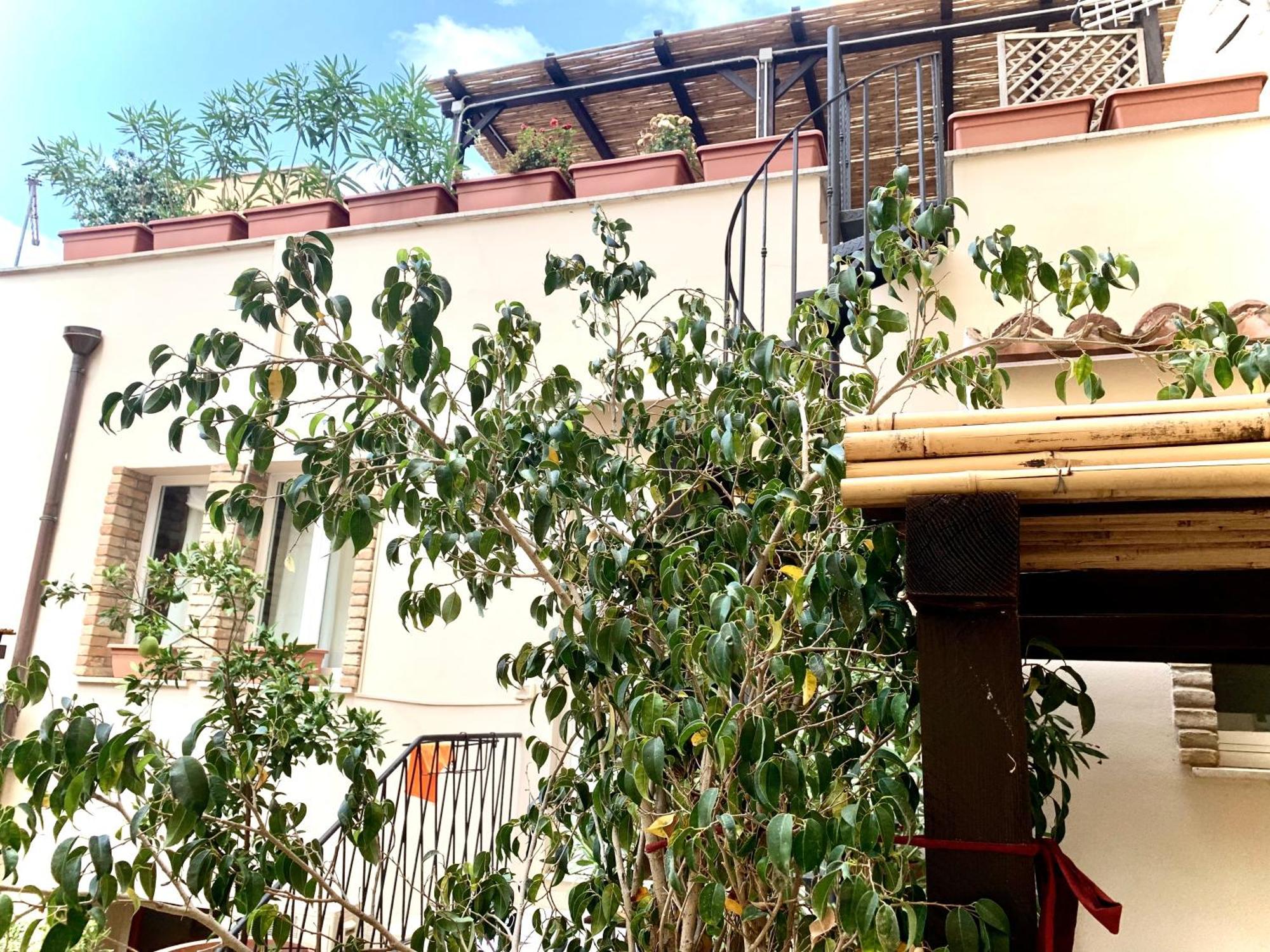 דירות קליארי Oasi Urbana Con Terrazza E Vista מראה חיצוני תמונה